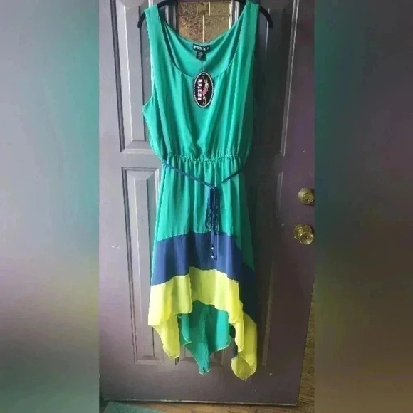 Paper dolls shear dress womens size 2‎ xl new with tags so pretty - Picture 4 of 4